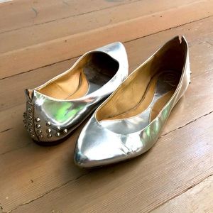 Alexander McQueen silver spike-heel flats 39